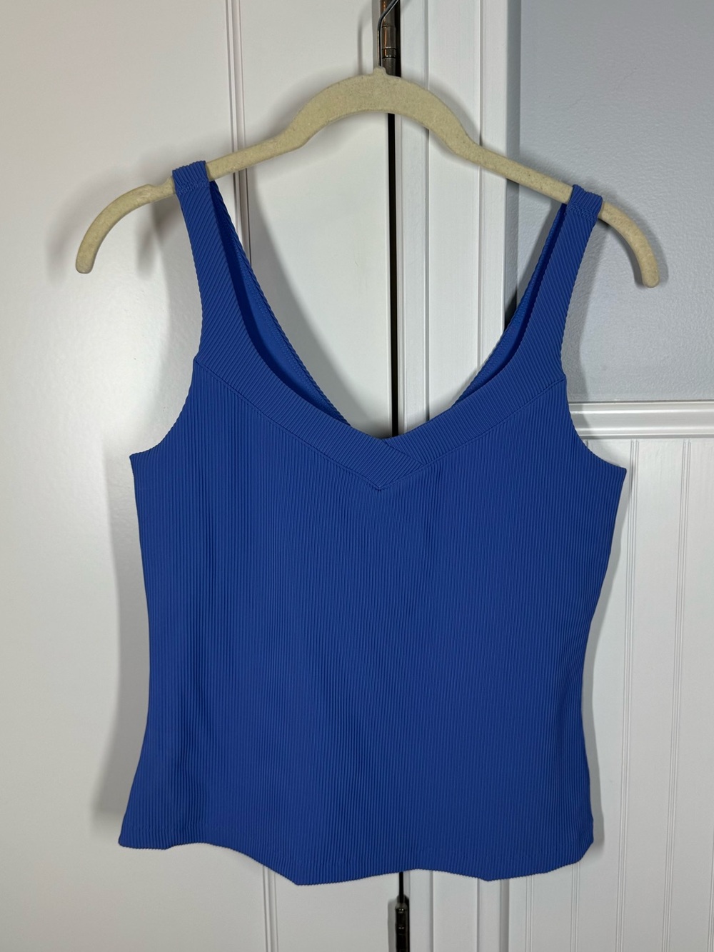 Beyond Yoga Women's Medium Impulse Ribbed Classic Tank Deep Peri Blue Purple